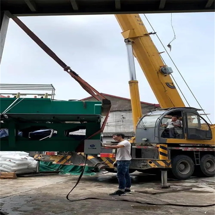 济水街道吊车怎么吊30米钢筋笼